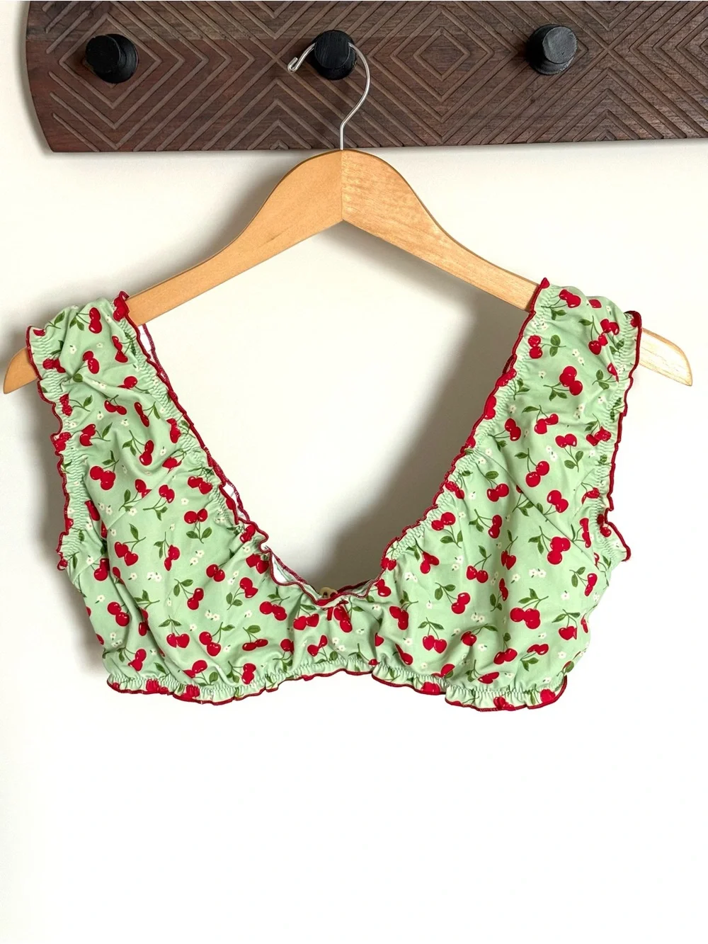 PINK by Frankie’s Bikinis Hudson Set Cherry Hearts Green Cheeky Ruffle Large